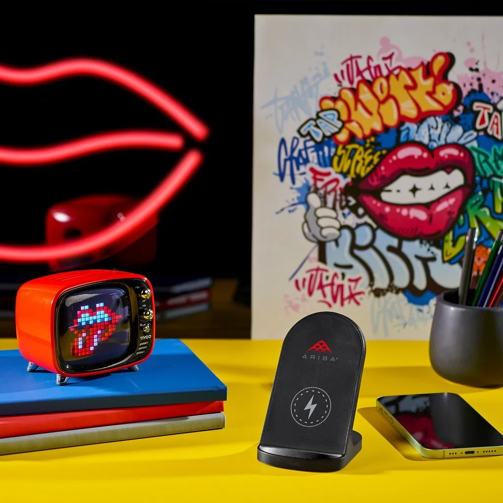 Swiss Cougar Reno Wireless Charging Phone Stand Bl