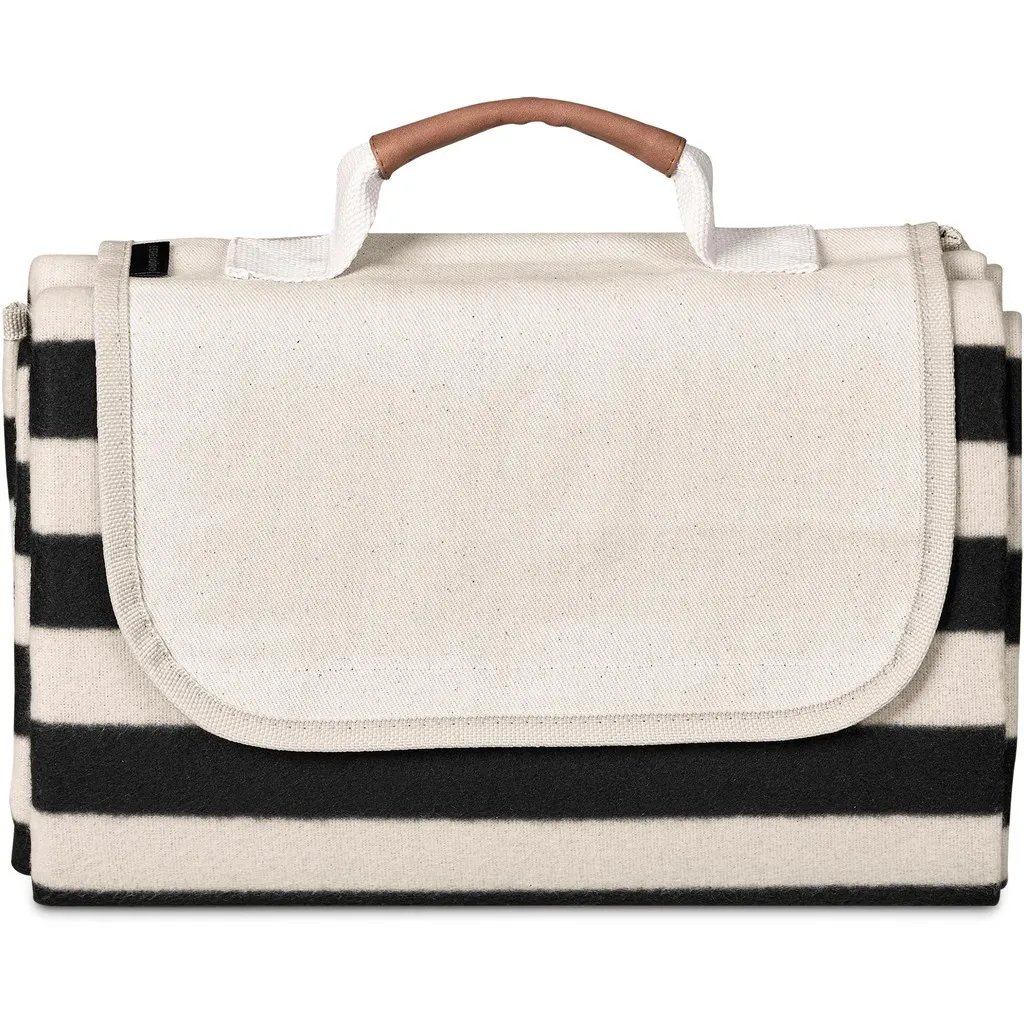 Serendipio Brookhill Picnic Blanket